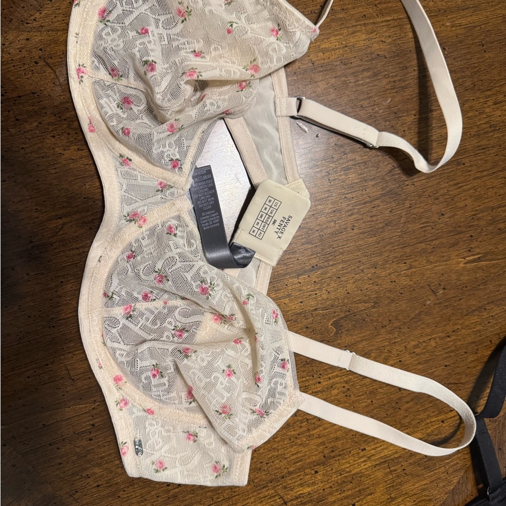 Savage X Fenty Floral Lace Bra in Cream and Pink